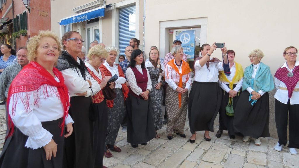 Članice zbora KUD Marco Garbin / Snimio: Leon Tiska