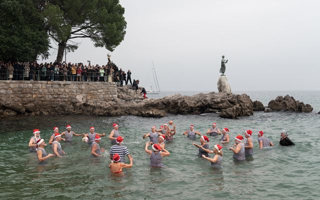 Zimsko kupanje na Slatini  / Foto: TZ Opatija